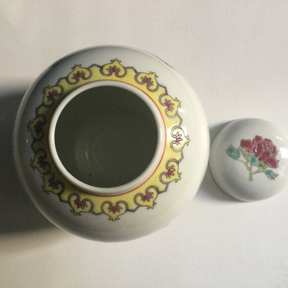 Vintage Chinese porcelain 60s lidded ginger jar hand painted chicken flowers - Picture 5 of 7